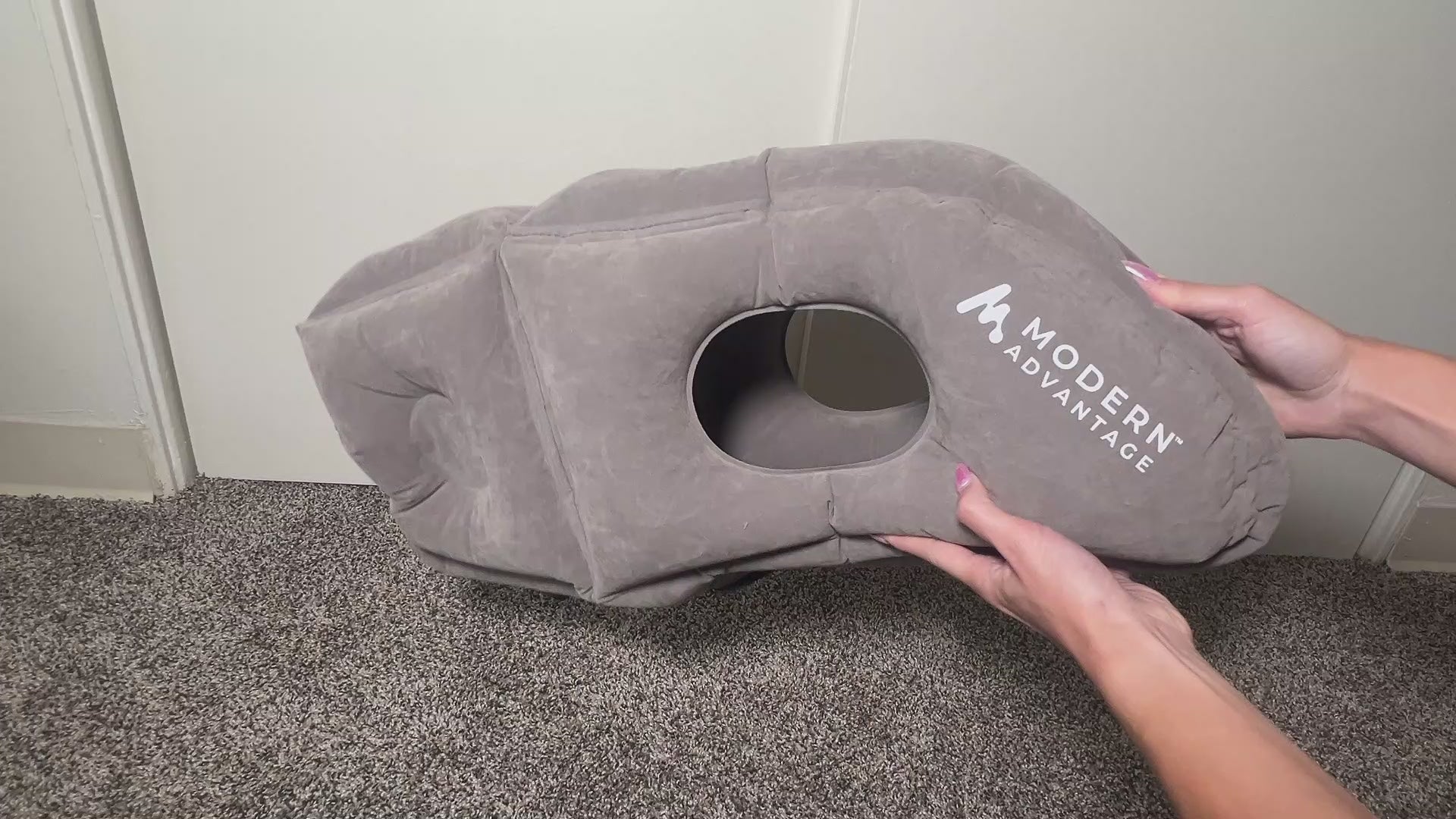 #InflatableTravelPillow
#NeckSupportOnTheGo
#UltimateTravelComfort
#TravelPillow2.0
#PortableNeckSupport